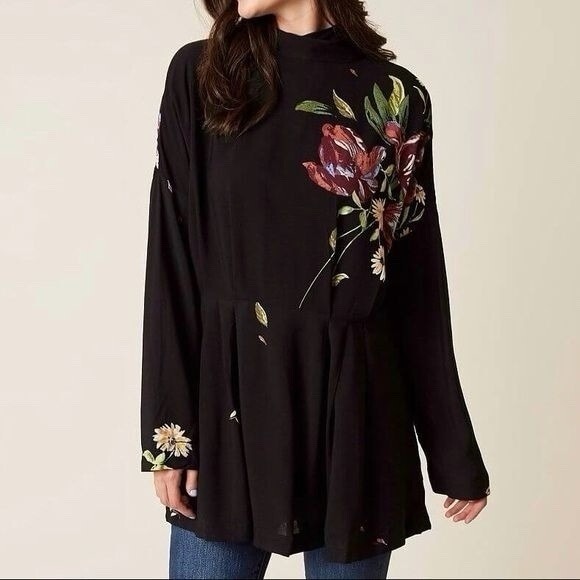 Free People Gemma Black Embroidered Floral Tie Open Back Tunic Mini Dress Sz M - Picture 3 of 8